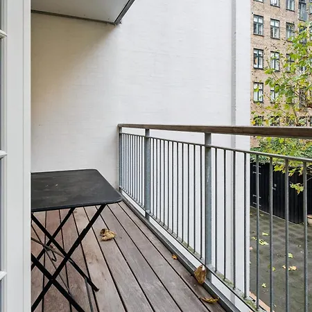 Bright With Balcony *